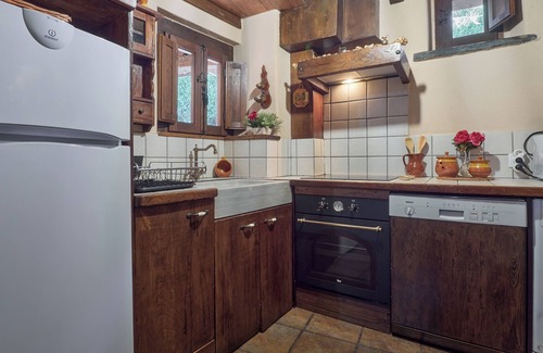 Rimor House | Country House 'El Pajariel I' with Mountain View and Barbecue with Recreation Area