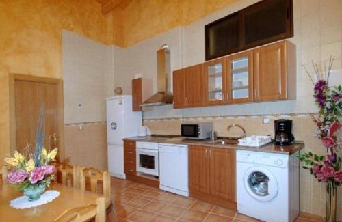 Maluenda House | Country House 'El Rellano' with Balcony, Wi-Fi and Air Conditioning