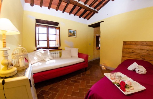 Massa e Cozzile Other | Country House/Farm House in Massa E Cozzile with 2 bedrooms sleeps 5