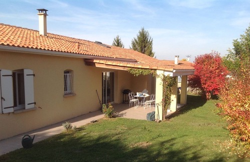 Saint-Cybardeaux House | Country house in the heart of the vineyards