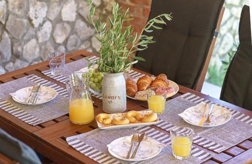 Ladevci House | Country House Frane near Krka Waterfalls & Šibenik