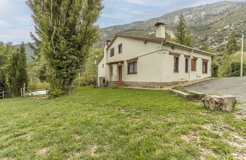 Oden Villa | Country House 'Gran Parents' with Lake View, Wi-Fi and Air Conditioning