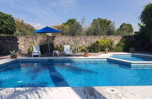 Cuautla House | Country house in Cuautla, heated pool, nice garden