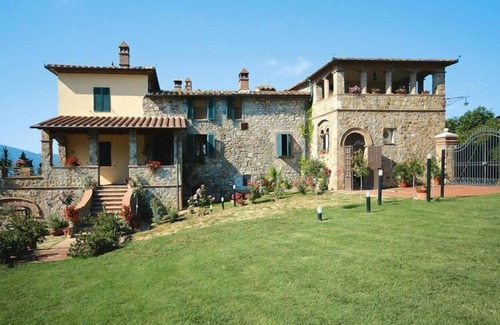 Siena Apartment | Country House in Tuscany with Panoramic Views