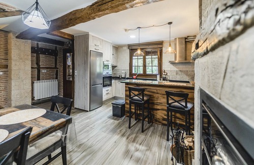 Valmala House | Country House 'La Genciana' with Mountain View and Wi-Fi