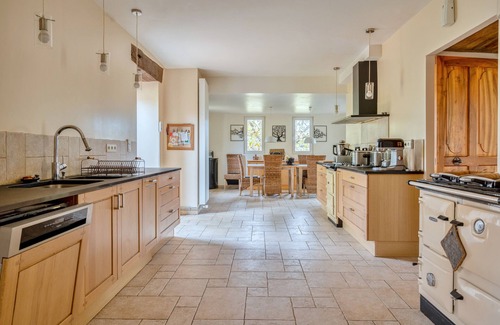 Boussac House | Country House 'Mas Del Lum' with Private Pool, Private Terrace and Wi-Fi