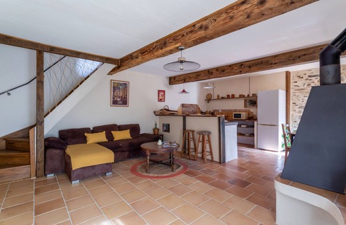 Taillet House | Country House 'Mas Vizern' with Mountain View, Private Garden and Wi-Fi