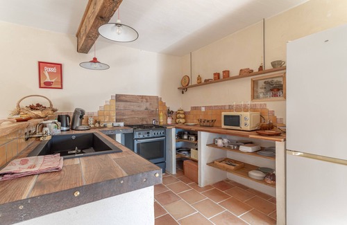 Taillet House | Country House 'Mas Vizern' with Mountain View, Private Garden and Wi-Fi