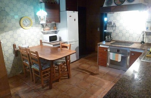 Egues Cottage | Country house Mertxenea with free WIFI and barbecue