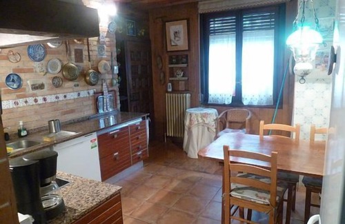 Egues Cottage | Country house Mertxenea with free WIFI and barbecue