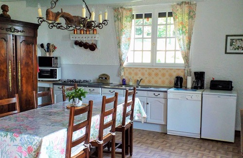 Plaudren House | Country house near Vannes, very QUIET site with flowers and trees