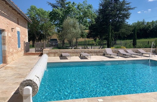 Faudoas Villa | Country House 'Villa Virginie Gite 1' with Private Pool, Wi-Fi and Air Conditioning