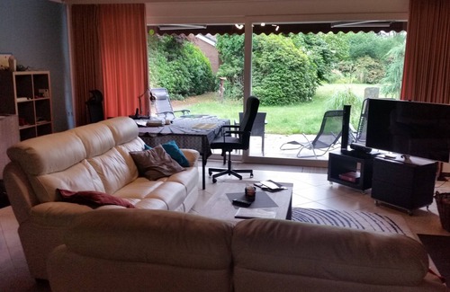 Westerstede Apartment | Country house with a great rhodes garden. Sauna and pool. 3 children up to 16 free