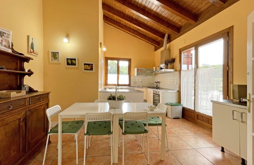 Ultzama House | Country house with mountain views and capacity for up to 14 guests.