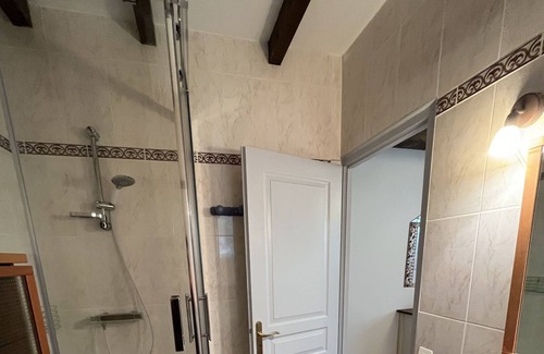 Saissac Apartment | Country house with private garden