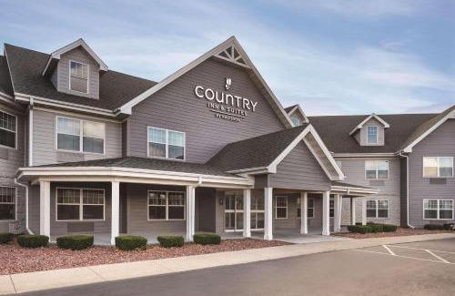 Village of Germantown Hotel | Country Inn & Suites by Radisson, Germantown, WI