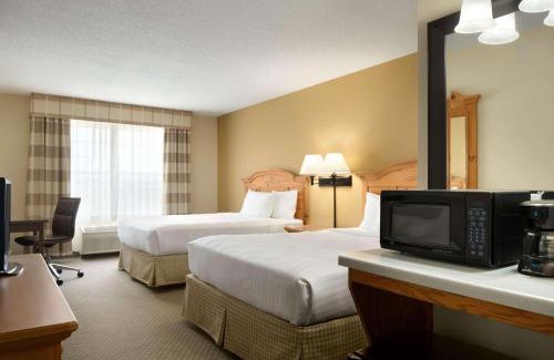 Grinnell Hotel | Country Inn & Suites by Radisson, Grinnell, IA