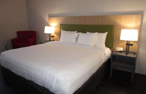 Spring Hill Hotel | Country Inn & Suites by Radisson, Dunbar - Charleston