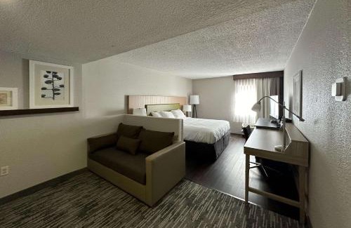 Spring Hill Hotel | Country Inn & Suites by Radisson, Dunbar - Charleston