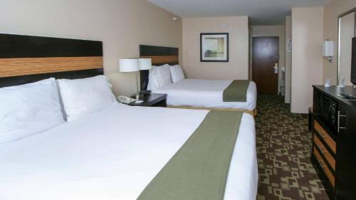 Shelby Hotel | Country Inn & Suites by Radisson, Shelby, NC