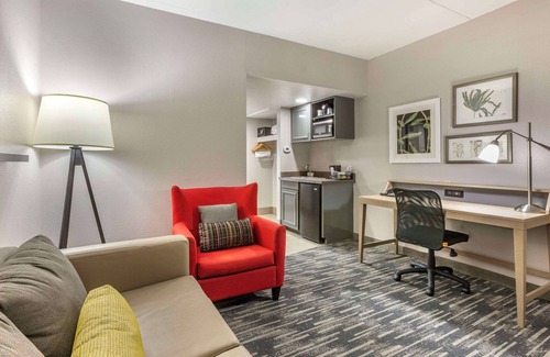 Superstition Springs Hotel | Country Inn & Suites by Radisson, Mesa, AZ