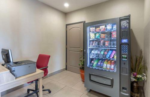 St. Peters Hotel | Country Inn & Suites by Radisson, St Peters, MO