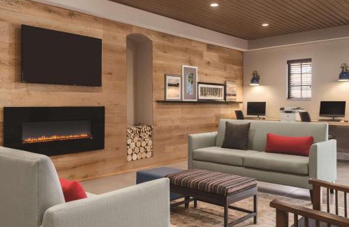 Hoffman Estates Hotel | Country Inn & Suites by Radisson, Chicago-Hoffman