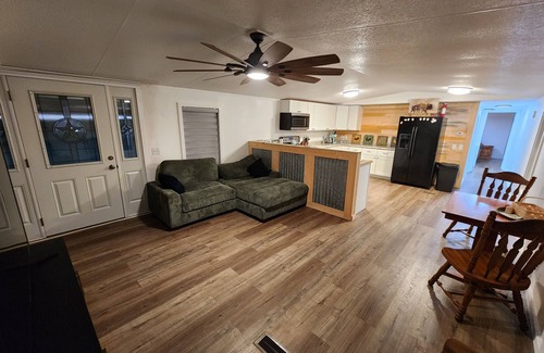 Nemo House | Country Living located Mid-Way between Granbury and Glen Rose.