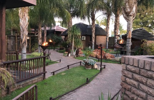 Upington Cabin | Country Lodge