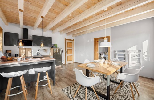 Altusried Apartment | Country magic Allgäu. Idyllic Scandinavian-style apartment surrounded by nature.