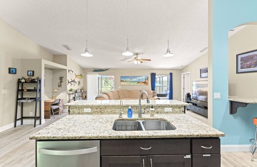 Cocoa House | Country Oasis w/Heated Pool > Cocoa FL