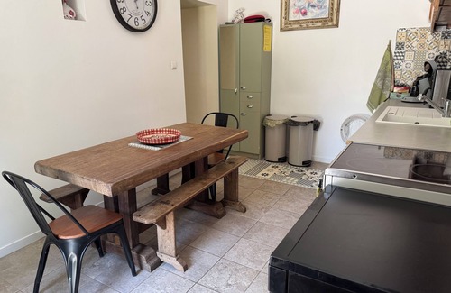 Bassillac and Auberoche House | Country outbuilding close to all amenities with swimming pool