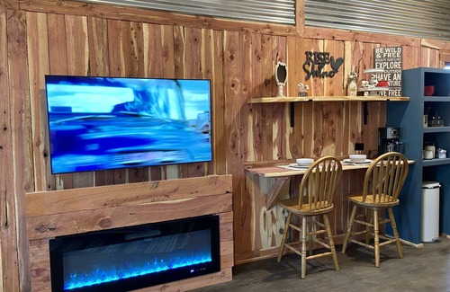 Readyville House | Country Roads Barn Farm Stay