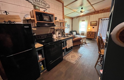 Readyville House | Country Roads Barn Farm Stay