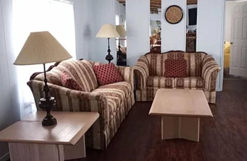 Homosassa House | Country Setting on Florida's Nature Coast.