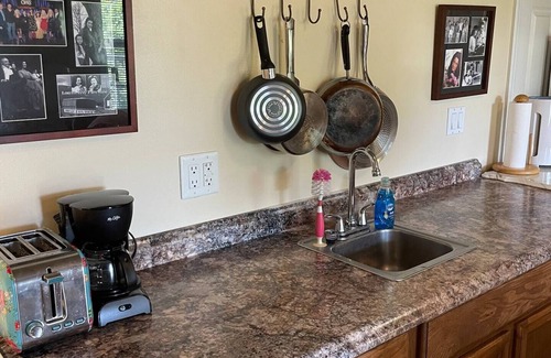 Camden Apartment | Country Sweethearts Private Studio