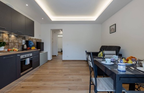 Cascina Apartment | Countryside Apt with Swimming Pool and Parking