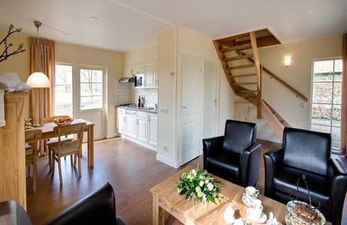 Notter House | Countryside Barn Retreat