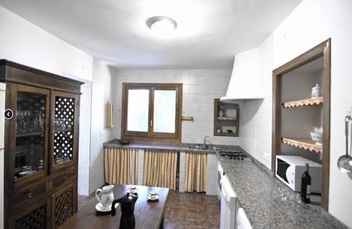 Antequera Cottage | Countryside Cottage with Pool