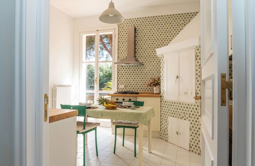 Trani Villa | Countryside Private Villa with pool + View of Trani & sea