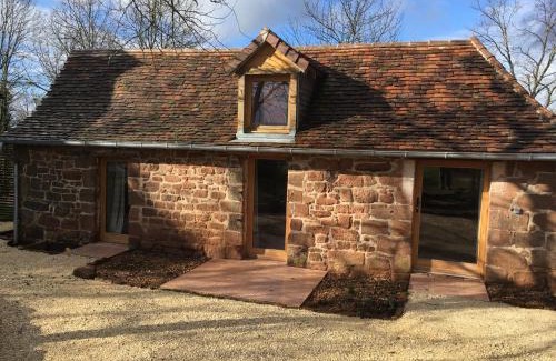 Boisseuilh House | Countryside tiny house near Chateau de Hautefort