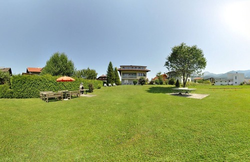 Faak am See Apartment | Couple, family & active holidays in Carinthia on Lake Faak with its own beach