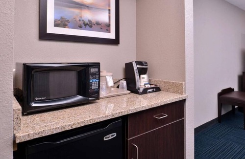 Blaine Hotel | Couples' Retreat | Highly Rated Location | Poolside Options