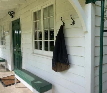 Perth House | Couples Unique Stay in Bowling Club newly upgraded