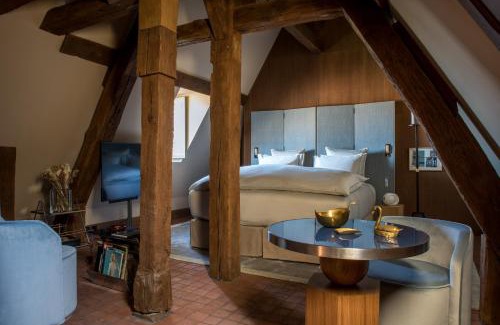 Marais Hotel | Cour des Vosges - Evok Collection
