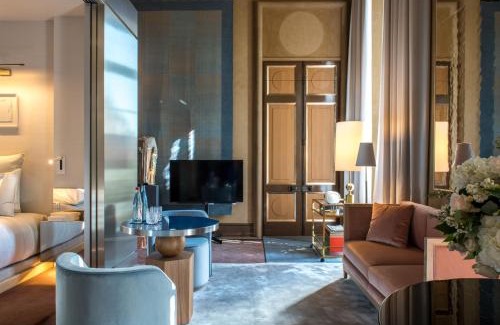 Marais Hotel | Cour des Vosges - Evok Collection