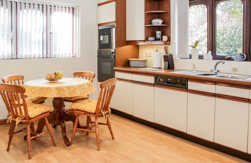 Boraston House | COURT FARM, family friendly, with open fire in Cleobury Mortimer