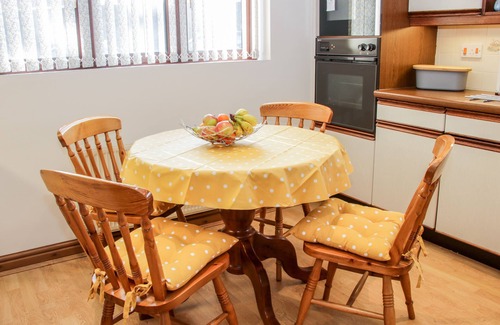 Boraston House | COURT FARM, family friendly, with open fire in Cleobury Mortimer