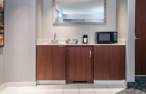 Cheektowaga Hotel | Courtyard Buffalo Airport