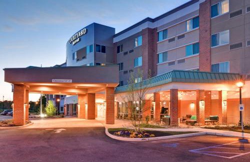 Central Islip Hotel | Courtyard by Marriott Long Island Islip/Courthouse Complex